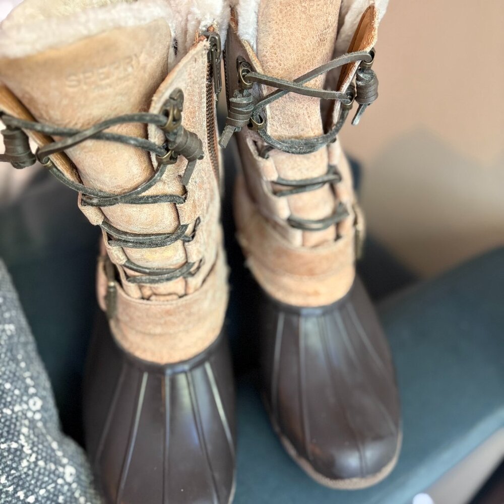 Sperry Women's Duck boots- Size 10- great condition